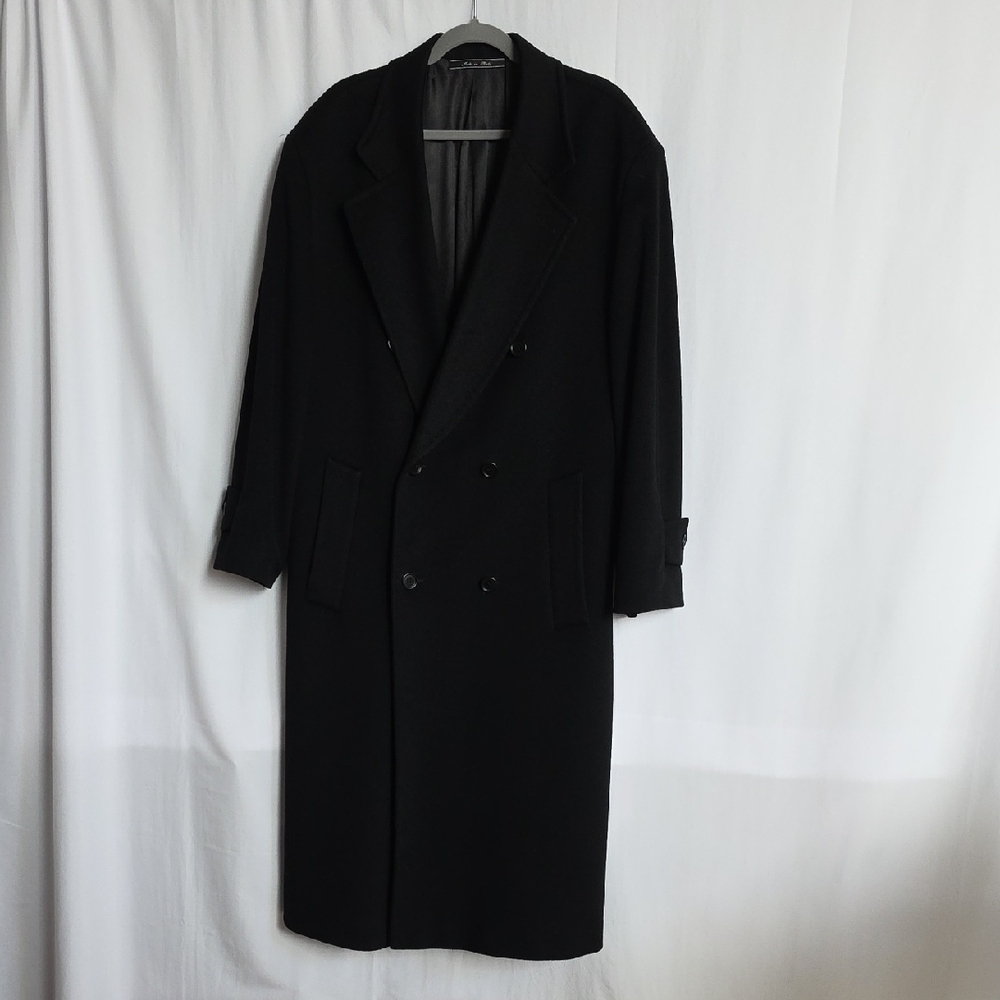 Movimento Mens Black Cashmere Coat.  Size 40 R